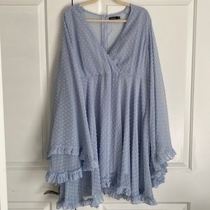 BooHoo Baby Blue Long Sleeve Flowy Dress Plus Size gorgeous
